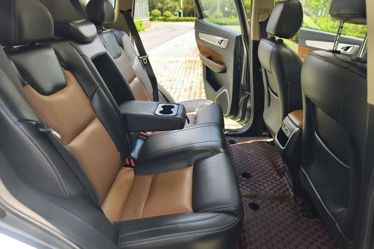 Used Geely Auto Vision X6 2018 1.4T CVT 4G Connected Flagship Edition