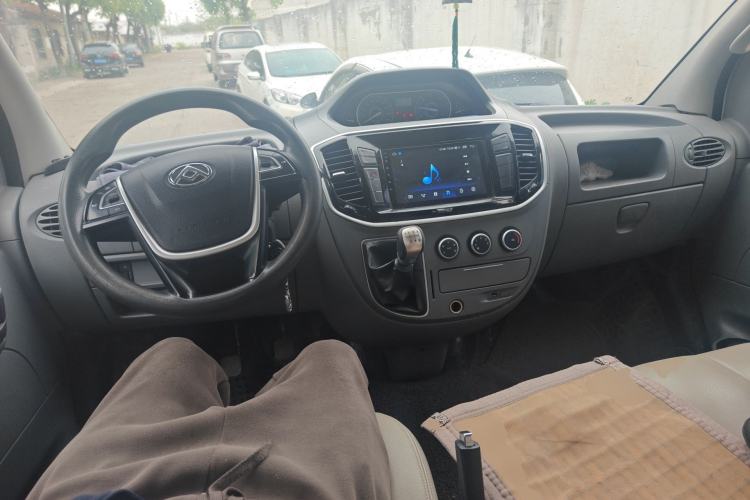 Used SAIC MAXUS Xintu V80 2018 2.5T 6-Speed Manual Commercial Long Wheelbase Mid-Height 9-Seater Center Console