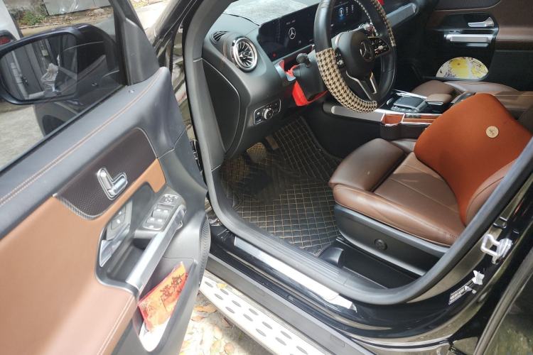 Used Mercedes-Benz GLB 2021 GLB 200 Dynamic Edition Driver Seat