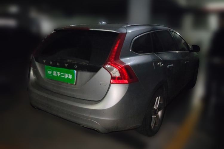 Used Volvo V60 2013 T5 Zhiya Edition Rear Right 45 Deg