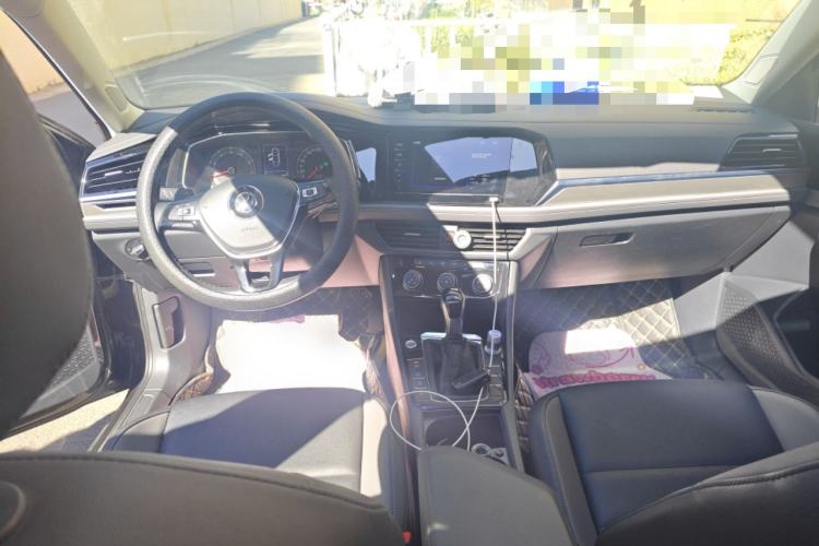 Used Volkswagen Sagitar 2020 280TSI DSG Comfort Version China VI Standard Center Console