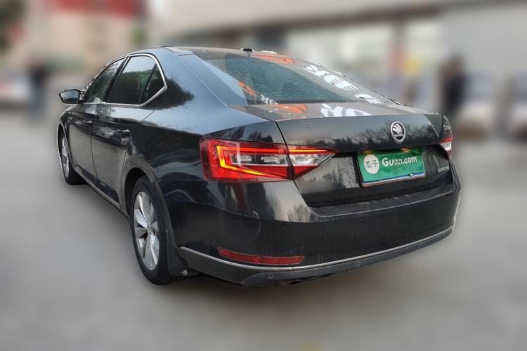 Used Skoda Superb 2016 TSI330 DSG Innovation Edition
