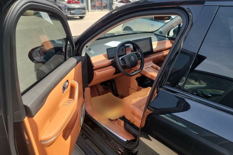 Used Leapmotor C16 2024 Range-Extended 200 LiDAR Edition Driver Seat