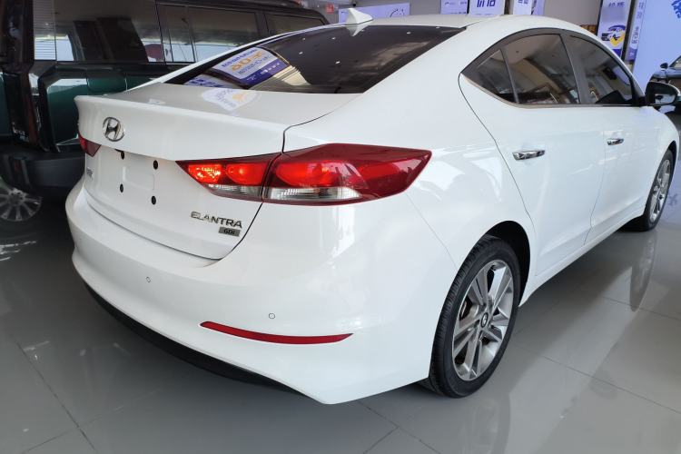 Used Hyundai Elantra (6th Generation / Lingdong) 2016 1.6L Automatic ZhiXuan – Elite Version Right Rear Taillight