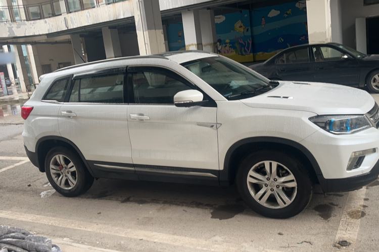 Used Changan CS75 2015 1.8T Automatic All-Wheel Drive Elite Version China IV Standard
