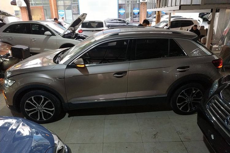 Used Volkswagen T-ROC 2018 280TSI DSG Two-Wheel-Drive Comfort Version China V Standard