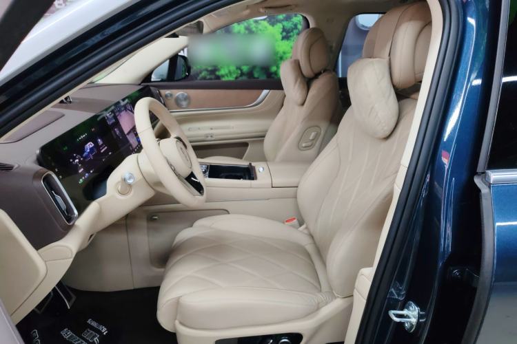 Used Hima AITO M9 2025 Extended-Range Ultra Version 52 kWh 6-Seater
