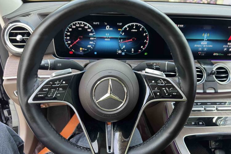 Used Mercedes-Benz E-Class 2023 E 300 L Luxury Model Interior 4