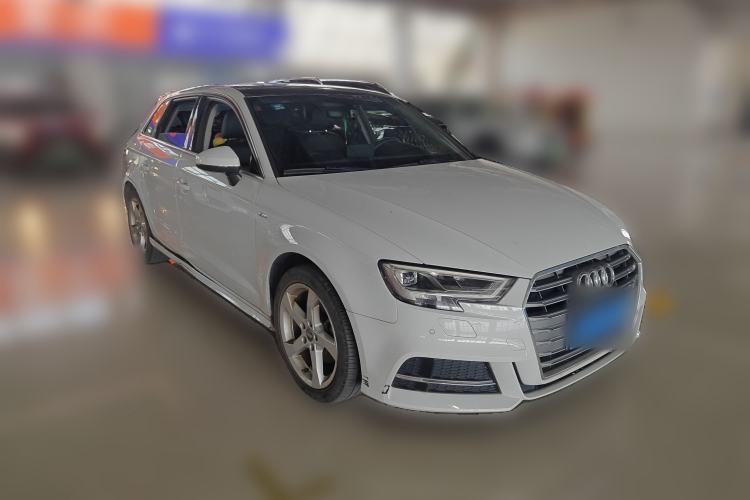 Used Audi A3 2020 Sportback 35 TFSI Fashion Edition China VI Emission Standard Front Right 45 Deg