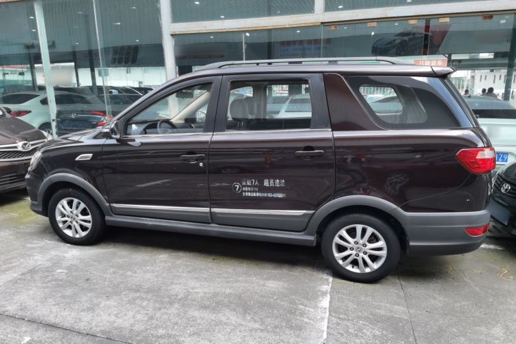 Used Dongfeng Fengon 370 2016 1.5L Manual Elite Travel Edition 7 Seats
