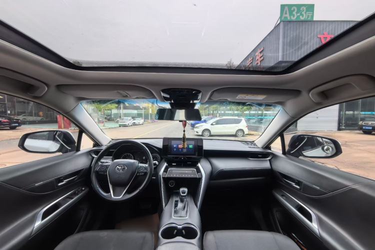 Used Toyota Harrier 2022 2.0L CVT Two-Wheel Drive Entry Version