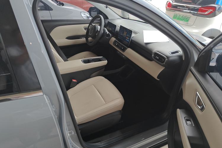 Used Wuling Bingo PLUS 2024 510 km Flagship Edition Four-Seater Version
