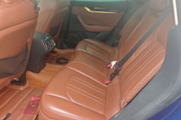 Used Maserati Levante 2016 3.0T Standard Edition Left Rear Seat