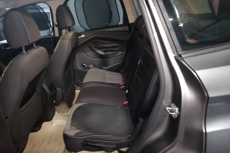 Used Ford Kuga 2013 1.6L GTDi Two-Wheel-Drive Comfort Model
