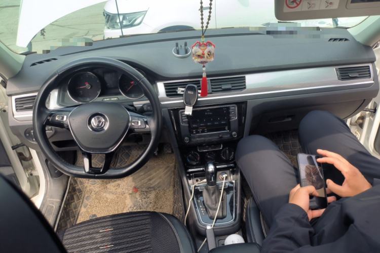 Used Volkswagen Bora 2019 Bora Legend 1.5L Automatic Leading Model China VI Standard Center Console