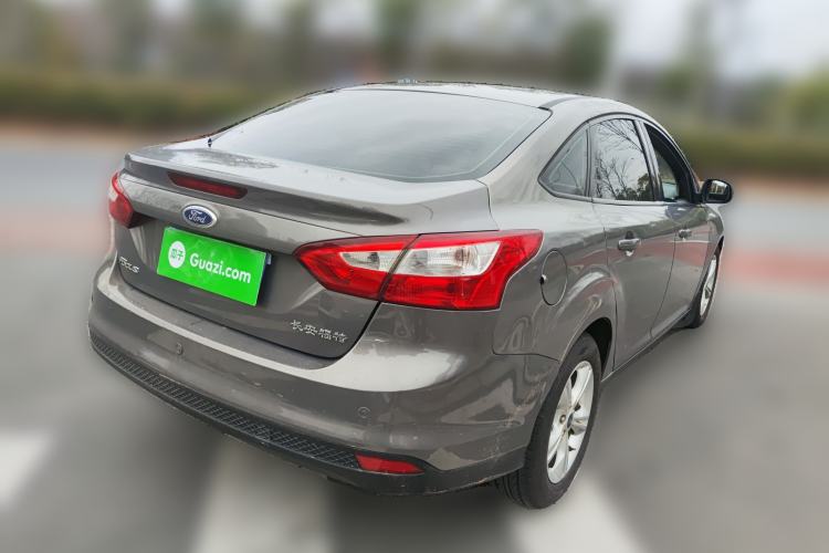 Used Ford Focus 2012 Sedan 1.6L Automatic Fashion Edition
