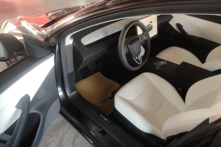 Used Tesla Model 3 2023 Long-Range All-Wheel-Drive Version