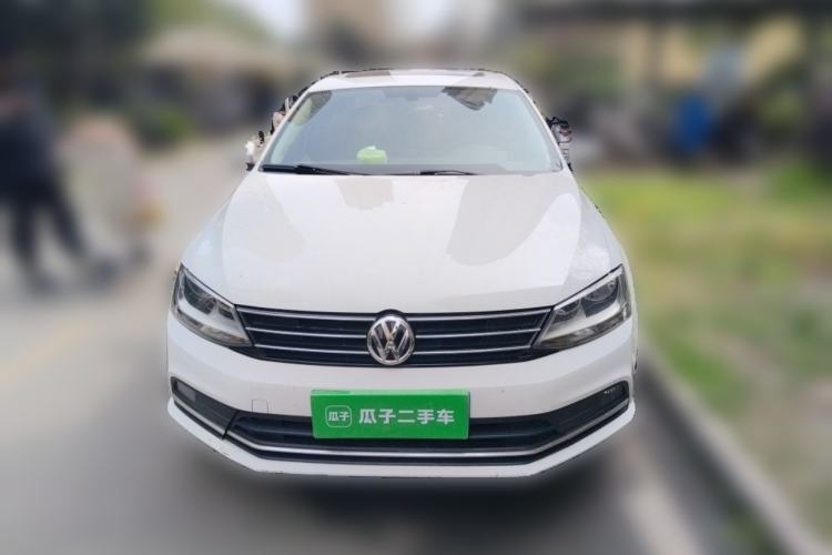 Used Volkswagen Sagitar 2017 180TSI Automatic Luxury Edition
