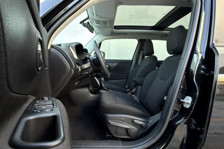 Used Jeep Renegade 2017 180T Automatic High-Energy Version