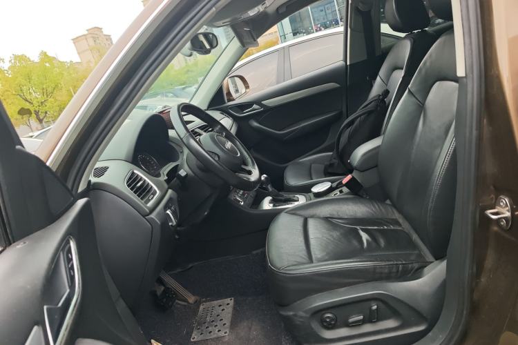 Used Audi Q3 2013 35 TFSI quattro Technology Edition Left Front Seat