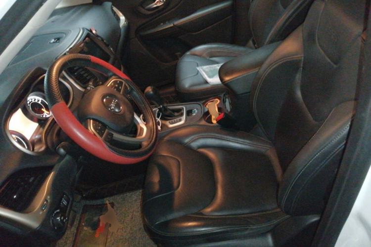 Used Jeep Cherokee 2016 2.4L Leading Smart Version