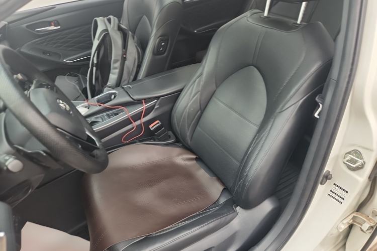 Used Toyota Avalon 2019 2.5L Touring Premium Version China VI Standard Left Front Seat