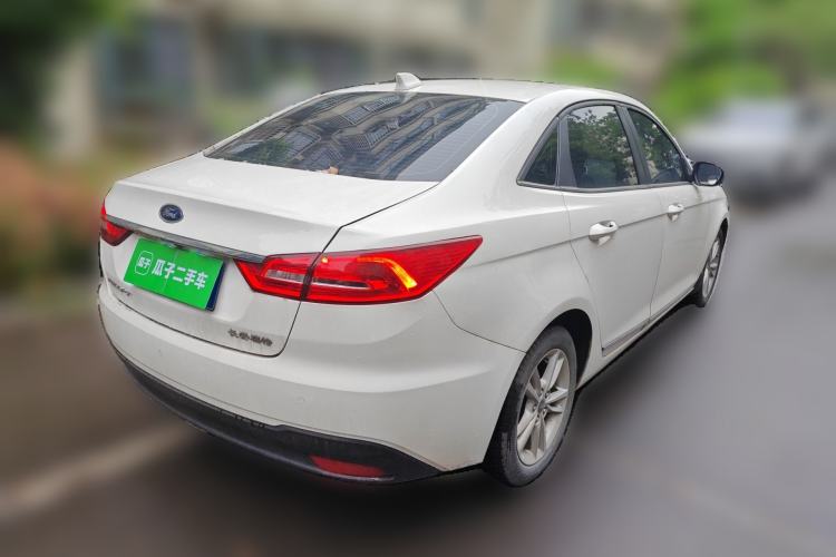 Used Ford Escort 2019 Revised Version 1.5L Automatic Enjoyment Type China VI Standard Rear Right 45 Deg