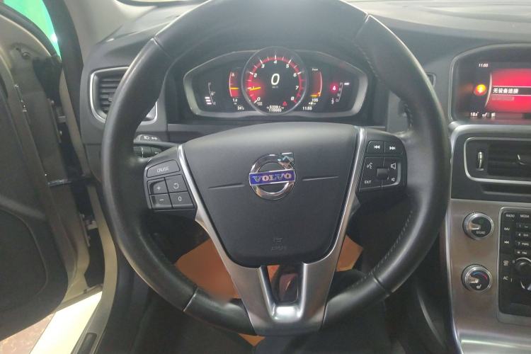 Used Volvo S60 2017 S60L T4 Smart Range Edition
