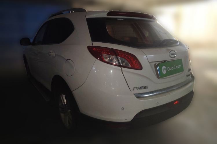 Used GAC Trumpchi GS5 2013 2.0L Automatic Two-Wheel Drive Light Interior Special Edition
