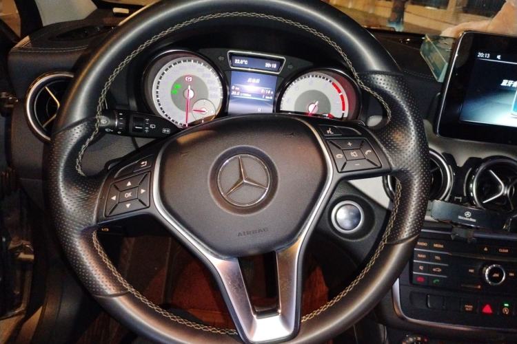 Used Mercedes-Benz GLA 2016 GLA 200 Fashion Model
