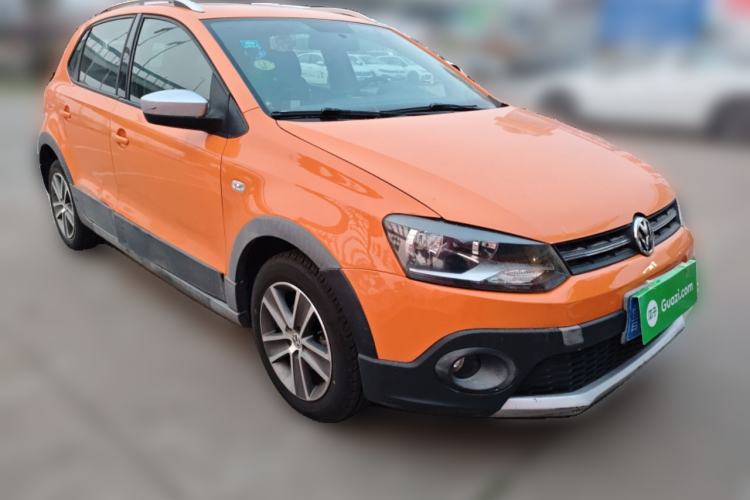 Used Volkswagen Polo 2012 1.6L Cross Polo Automatic Transmission Front Right 45 Deg