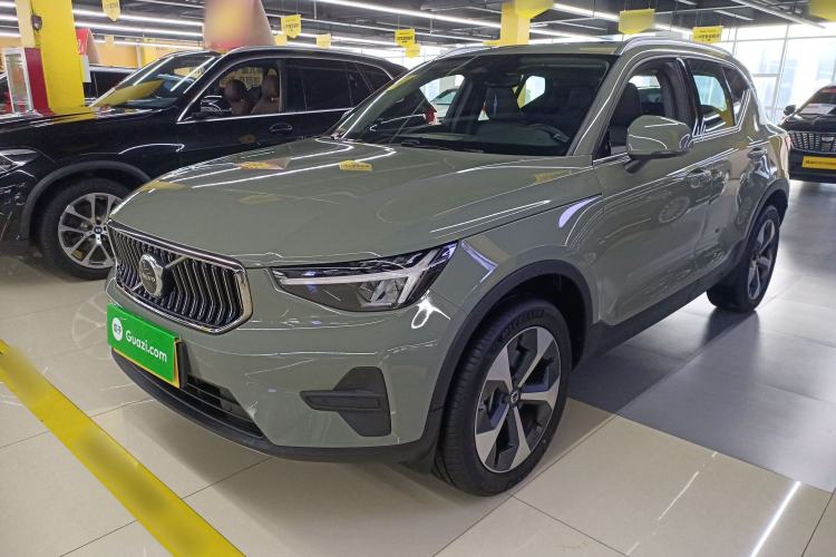 Used Volvo XC40 2024 B4 4x4 Smart Luxury Edition