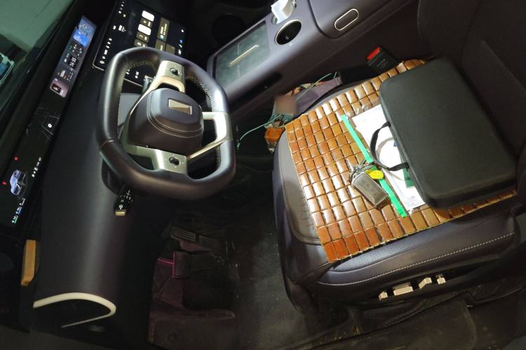 Used Avatr 07 2024 Max Extended-Range Edition Left Front Seat