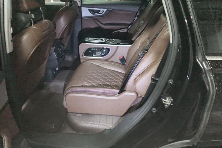 Used Audi Q7 2019 45 TFSI Comfort Model