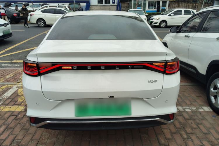 Used Geely Auto Emgrand L HiP 2024 Champion Edition 1.5TD-DHT Pro 100KM Excellence Model
