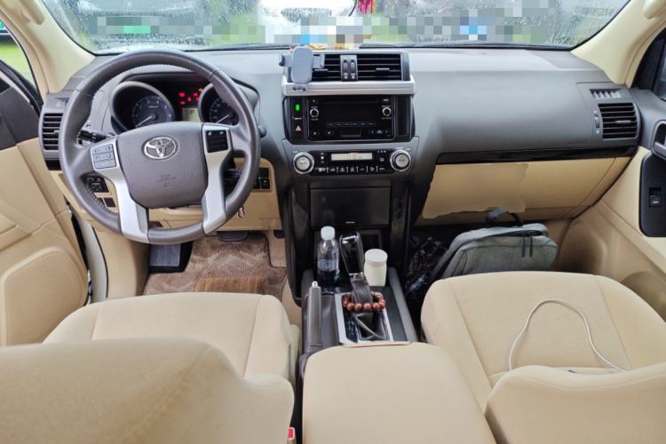 Used Toyota Prado 2013 2.7L Automatic Middle East Version
