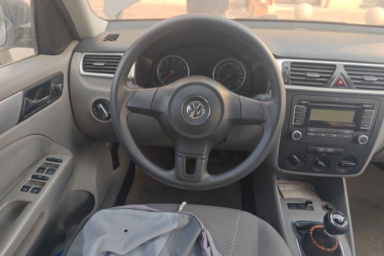 Used Volkswagen Bora 2012 1.6L Manual Fashion Edition
