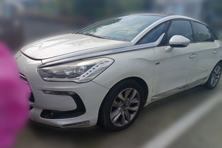 Used DS 5 2013 1.6T Luxury Edition THP200
