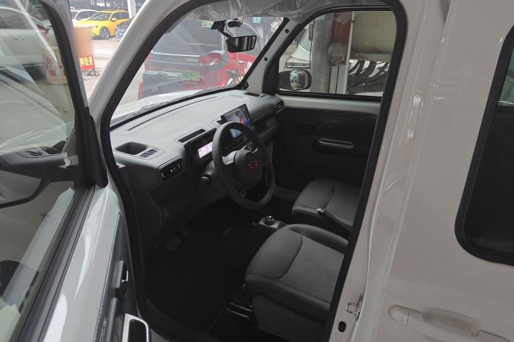 Used Wuling Zhiguang New Energy 2025 Comfort Model