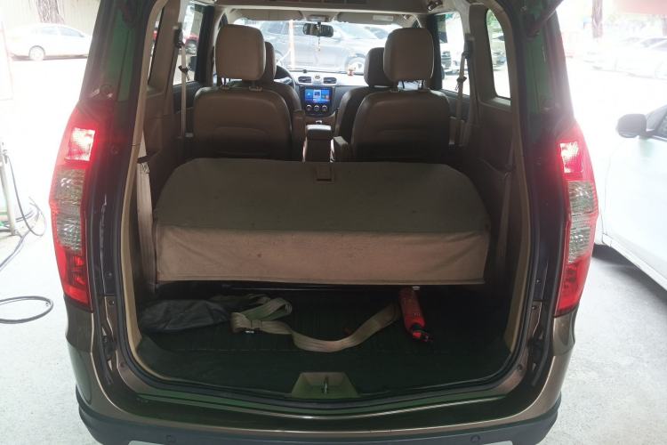 Used Wuling Hongguang 2014 1.5L S Automatic Luxury Model Trunk