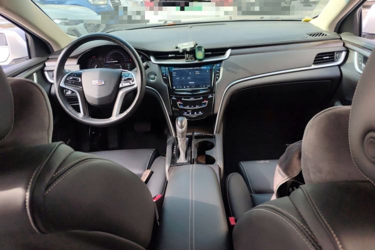 Used Cadillac XTS 2018 28T Elite Edition Center Console