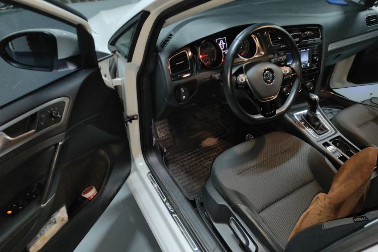 Used Volkswagen Golf 2018 1.6L Automatic Comfort Model
