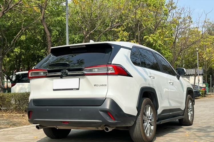 Used Toyota Wildlander 2024 2.0L CVT Two-Wheel Drive Leading Edition