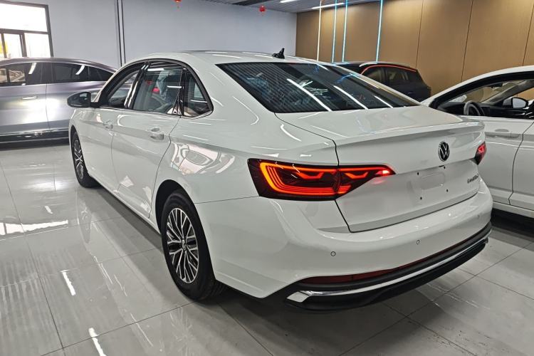 Used Volkswagen Sagitar 2025 Facelift 200TSI DSG Flyover Edition
