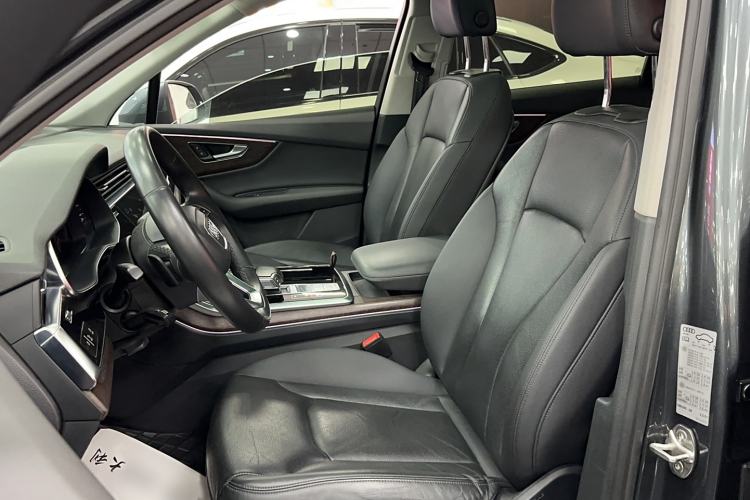 Used Audi Q7 2021 55 TFSI quattro S line Sport model