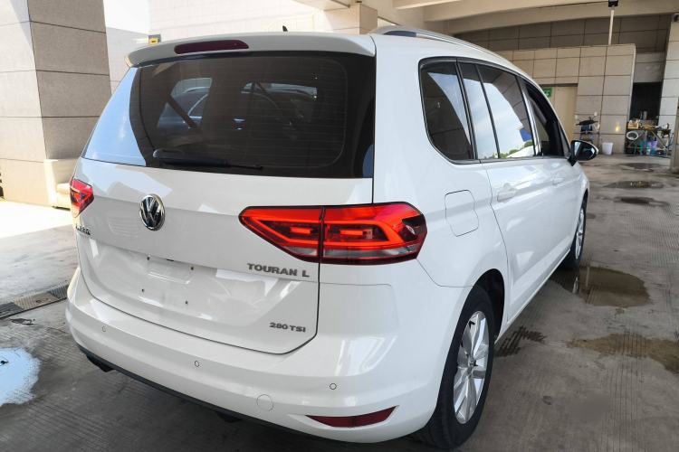 Used Volkswagen Touran 2018 Volkswagen Touran L 280TSI DSG Comfort Edition 7 Seats China VI Standard