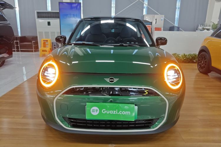 Used MINI Electric MINI COOPER 2024 452km COOPER SE Artist
