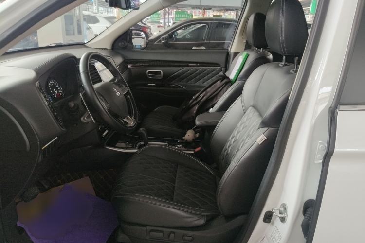 Used Mitsubishi Outlander 2020 2.4L 4x4 Zhi Xiang Edition 7-Seater Left Front Seat