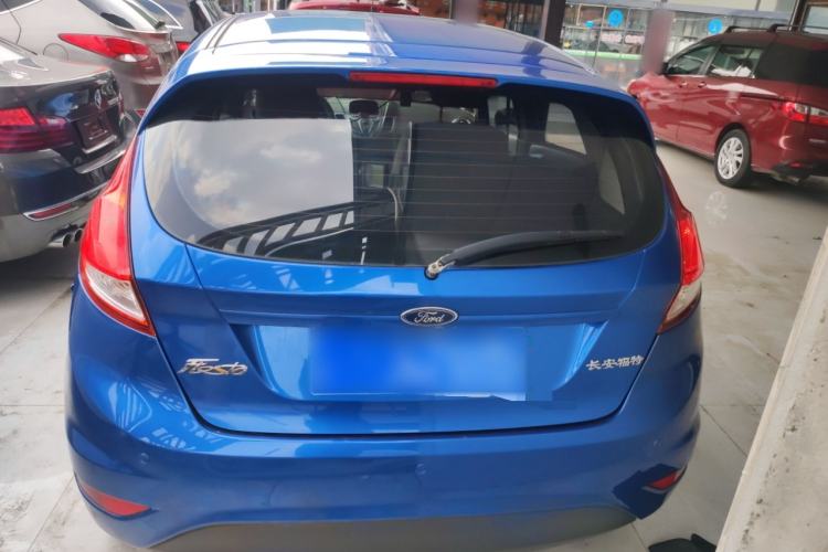 Used Ford Fiesta 2013 Hatchback 1.5L Automatic Fashion Edition
