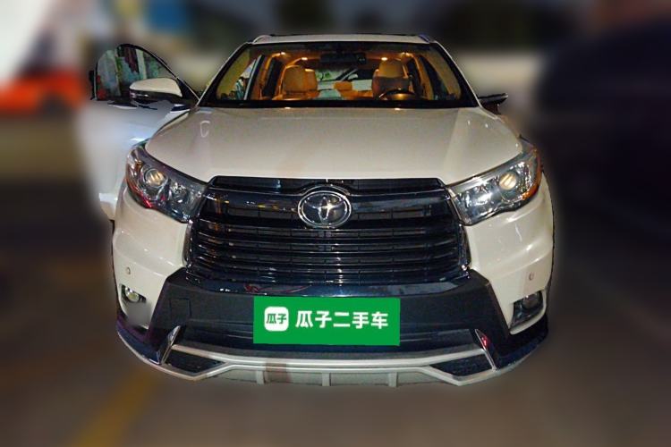 Used Toyota Highlander 2015 2.0T Two-Wheel Drive Luxury Edition 7 Seats Front